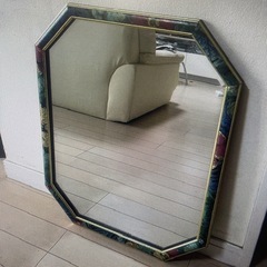 ウォールミラー 花柄フレーム 八角形 55.5cm×44.5cm...