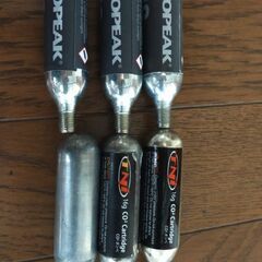 ロードバイク用空気ボンベ（CO2)/topeak,TNI