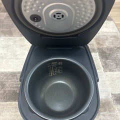 アイリスオーヤマ炊飯器の画像