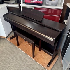 【超美品‼️】ヤマハ 2011年製 88鍵盤 電子ピアノ デジタルピアノ アリウス ヘッドホン付き ニューダークローズウッド調♪の画像