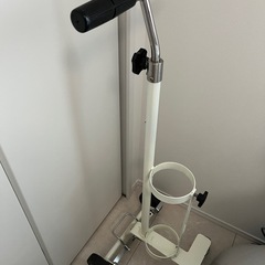お値下げ中☆酸素ボンベ医療用カートストッパー付き お値下げ中☆酸素ボンベ医療用カートストッパー付き (マーチン
