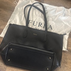 フルラ　レザートートバッグ