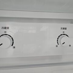 リサイクルショップどりーむ天保山店　No3381　２ドア冷蔵庫　ハイアール　2019年製　容量148L　2人暮らしに最適なサイズです♪　※パッキン汚れあり(´;ω;｀)の画像