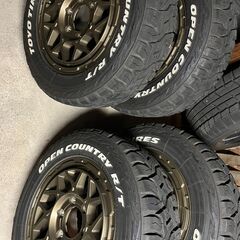 タイヤ、ホイール4本セットです