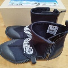 マリンシューズ　22cm　ジュニア　キッズの画像