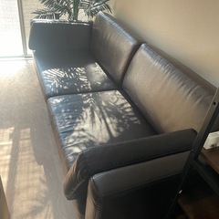 処分間近　
IKEA3人掛けソファの画像