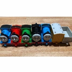 きかんしゃ　トーマス　木製　とけい　パズル　知育　玩具　時計　おまけ付きの画像