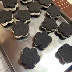 オレオ風クッキークリームとココナッツアイスの画像