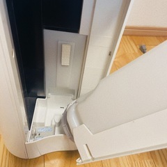 SHARP  加湿空気清浄機 KC-E40-Wの画像