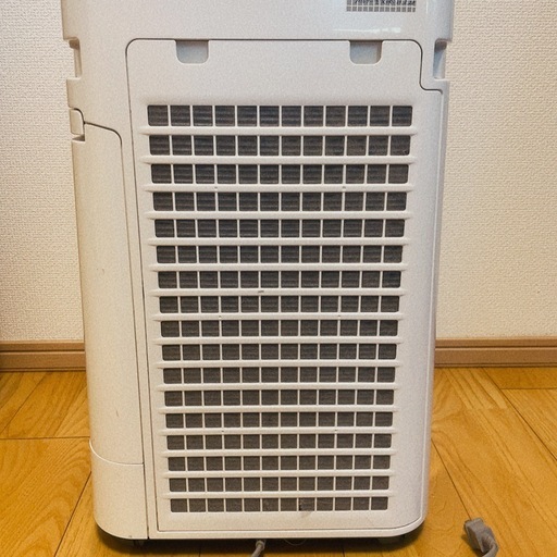 SHARP 【送料無料】 シャープ 加湿空気清浄機 KC-E40-W 空清〜18