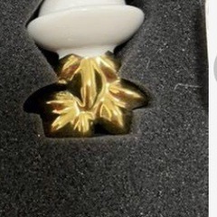 コスメデコルテ花瓶の蓋２つの画像