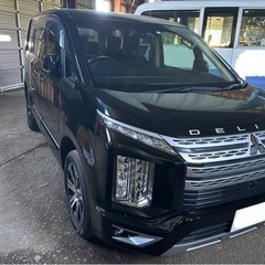 三菱デリカD5  現行型　2019年車　車検令和9年５月まで　7人乗り　ディーゼル　切替式4WDの画像