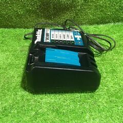 マキタ DC18RF 充電器【市川行徳店】【店頭取引限定】【中古】管理番号：ITTQT76KOTNOの画像
