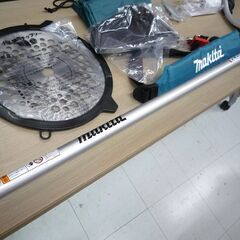 未使用品 マキタ 充電式草刈機 MUR195UD 本体のみ Makita 苫小牧西店の画像