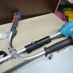 未使用品 マキタ 充電式草刈機 MUR195UD 本体のみ Makita 苫小牧西店の画像