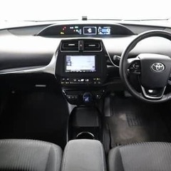 トヨタ プリウス 　Ａ　入庫しました　(*^^)v♩の画像
