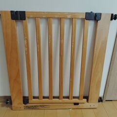 木製ベビーゲート