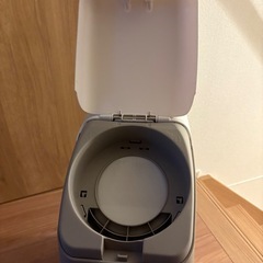 Aprica おむつ ゴミ箱の画像