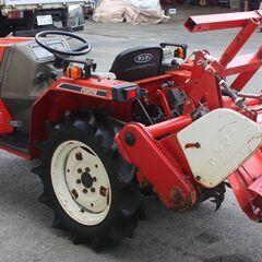 【SOLD OUT】ヤンマ トラクター F-6 16馬力 435時間 自動水平 バックアップ バッテリーと爪は新品【簡易清掃・下取歓迎】【農機具でっく】【福岡】【トラクター】の画像
