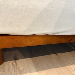ベッドフレームの画像