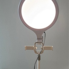 LEDリングライト 自撮りの画像