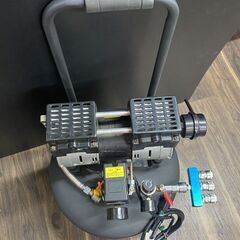 【引き取り限定】【中古品】ASTRO PRODUCTS アストロプロダクツ AP040962 AP縦型サイレント エアコンプレッサー 常圧 単相100V タンク容量:38Lの画像