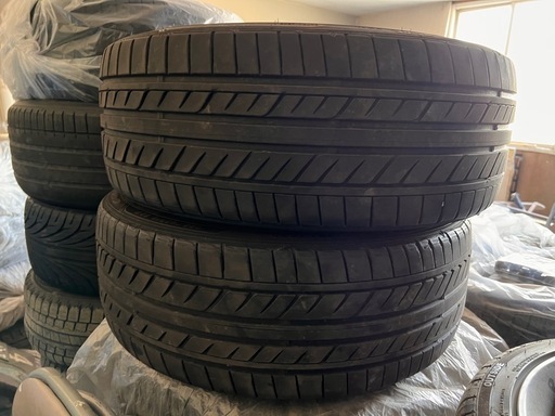 サマータイヤ グッドイヤー　225 40 R19 2本