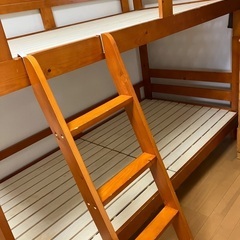 二段ベッドはしご付き　組み立て式　子ども用大人用木製二段ベッドの画像