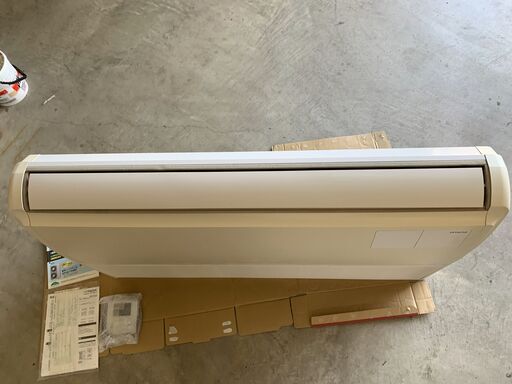 業務用エアコン 実働外し 天吊り型 日立 ２０１５年製 三相２００Ｖ 直接引き取り限定