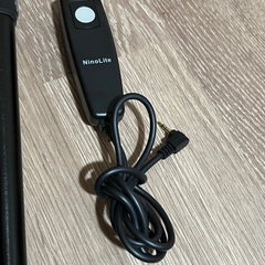 【無料】カメラ三脚(リモートシャッターおまけ)の画像