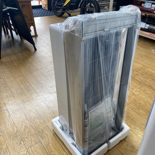 ?未使用品?工事不要?CORONA 2023年製 1.6kw窓用エアコン CW-16A3 ウィンドエアコン ReLaLa 冷房専用 シ