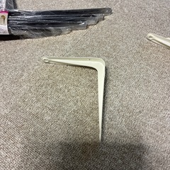 L型棚受けの画像