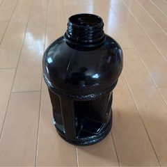 マイプロテインブラック2.2ℓシェイカーの画像