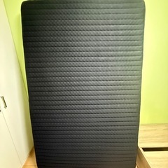 セミダブル　マットレス　美品の画像
