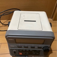 東京精密 Surfcom 120A と表面粗さ測定機 E-MC-S24A の画像