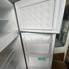 冷蔵庫ハイアール21年130L2ドア右開き一人暮らし用仙台市内無料配達の画像