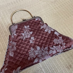 💎7/10追記_φ(･_･💎ビーズ刺繍付きハンドバッグ　ハンドメイド？の画像