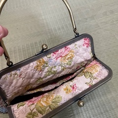 💎7/10追記_φ(･_･💎ビーズ刺繍付きハンドバッグ　ハンドメイド？の画像