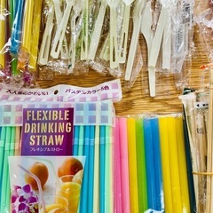 大量　ストロー　スプーン　フォーク　割り箸　タピオカ用ストロー　スムージーストローなどの画像