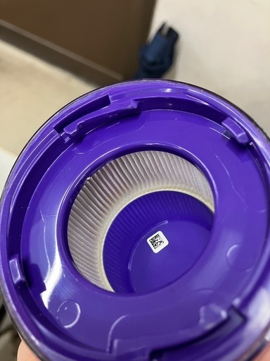 I 2507-232 dyson SV10Kコードレスクリーナー 年式不明 付属品有り バラ売り不可 バッテリー使用量不明 動作確認済