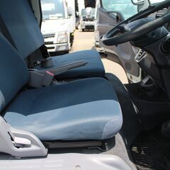 H26 キャンター　バン　２トン　250713　の画像