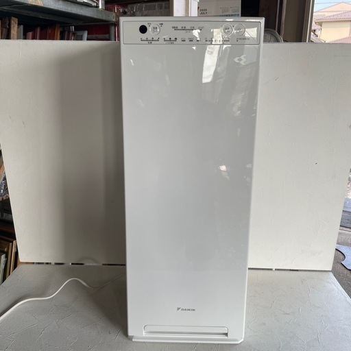 ダイキン製の加湿ストリーマ空気清浄機　ACK55W-W