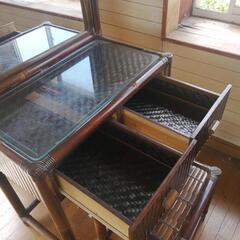 ドレッサー  アジアン 風 中古です   本日 処分シますのでお願いしますの画像