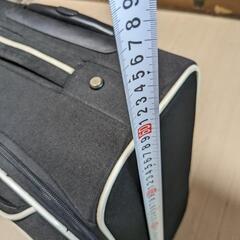 キャリーケース 紺と白 MSサイズ 機内持ち込み可の画像