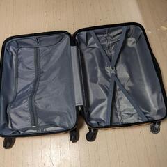 キャリーケース　鍵つきの画像