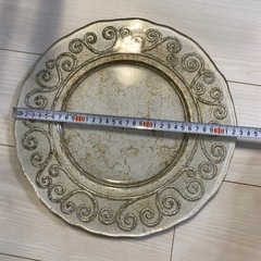 ガラス皿とガラスボール　4枚セットの画像