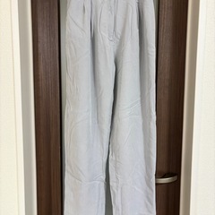 グレー スラックス Mサイズ