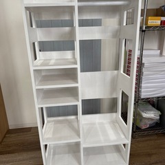 キャスター付きラックの画像