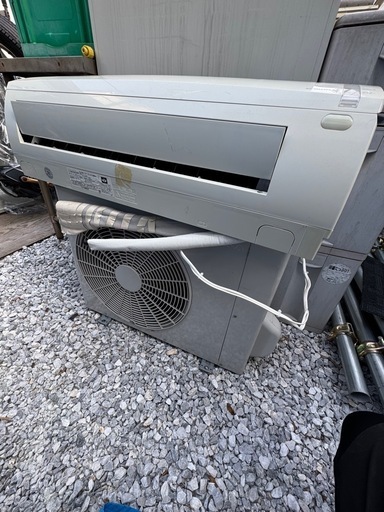 訳あり家庭用ルームエアコン　100V2.2kw corona