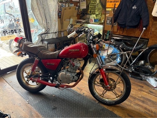 スズキ GN125H